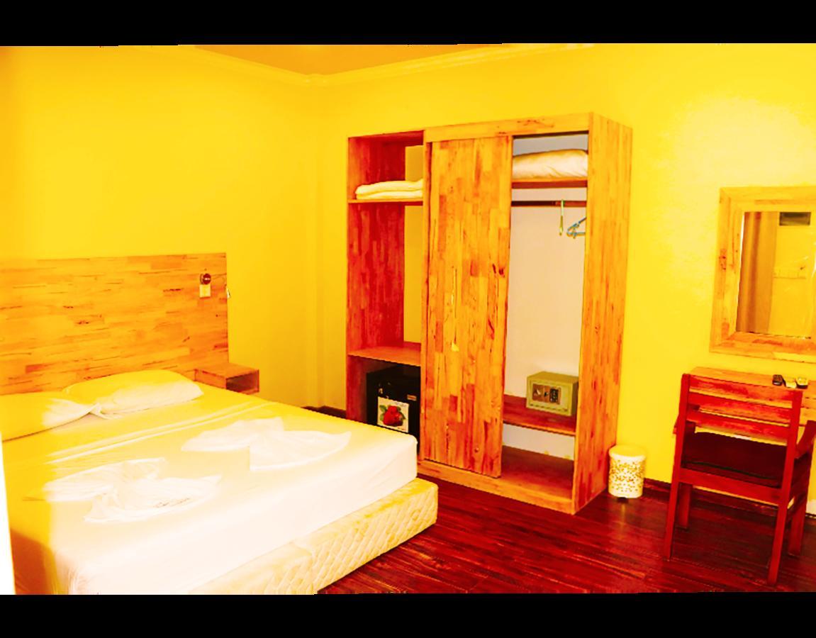 Maafushi Village Bagian luar foto
