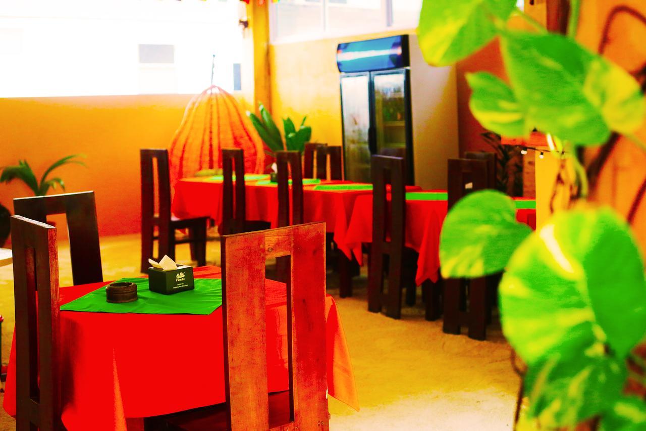Maafushi Village Bagian luar foto